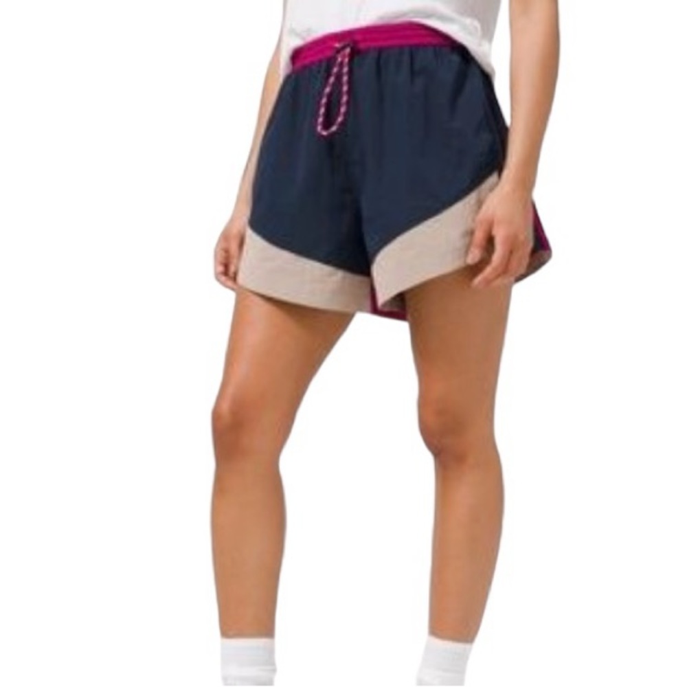 Lululemon Evergreen Highrise Shorts